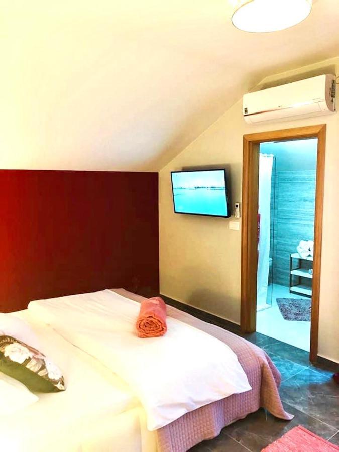 Residence Antiqua Rooms Bibinje Exteriör bild